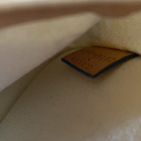 Vintage Dooney & Bourke Signature Rainbow Monogram Wristlet/Clutch - Picture 10 of 14